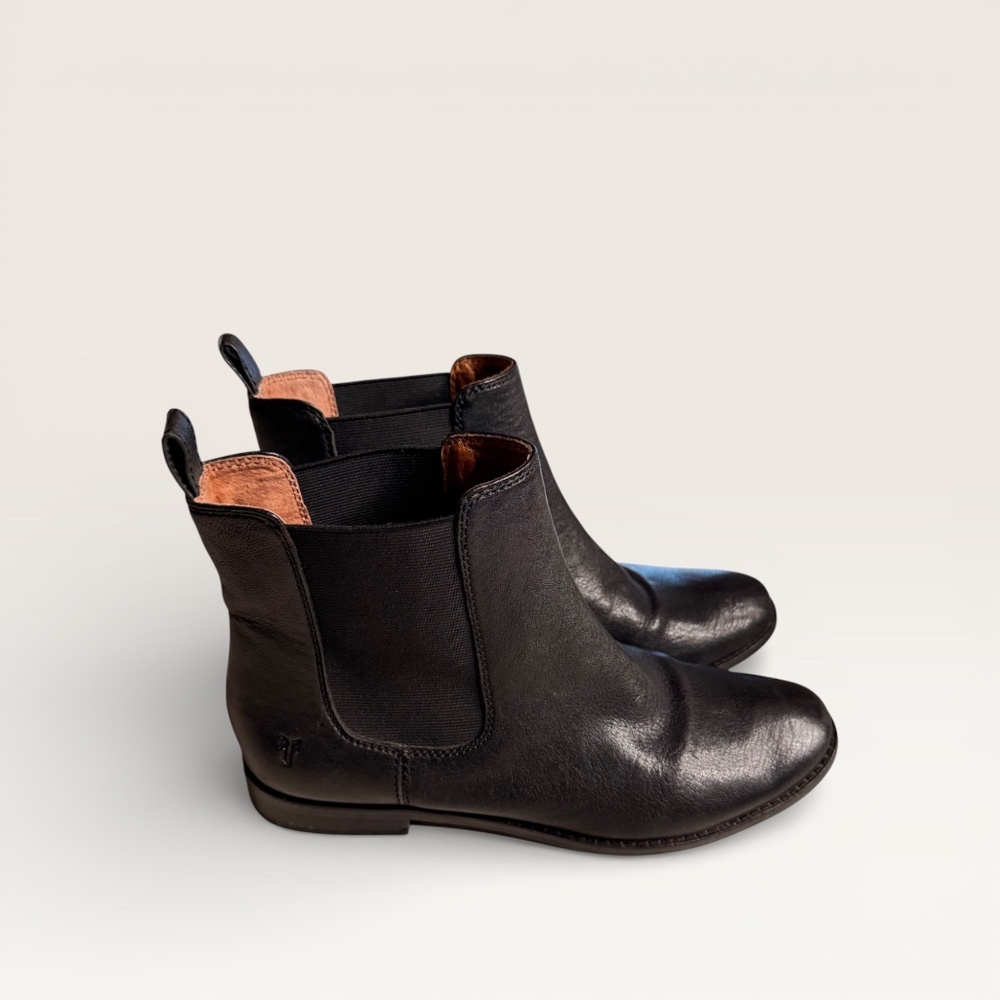 Frye Melissa Chelsea Ankle Boots, Black Leather, Women's Size 8.5, BARELY WORN